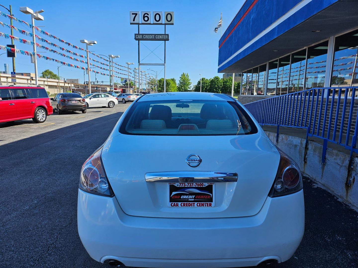 2011 WHITE Nissan Altima 2.5 S (1N4AL2AP1BN) with an 2.5L L4 DOHC 16V engine, located at 7600 S Western Ave., Chicago, IL, 60620, (773) 918-3980, 0.000000, 0.000000 - Photo#3